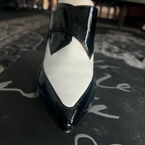 Size 10 Banana Republic Anise Heel.